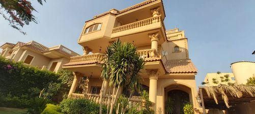 Villa for sale in Shorouk